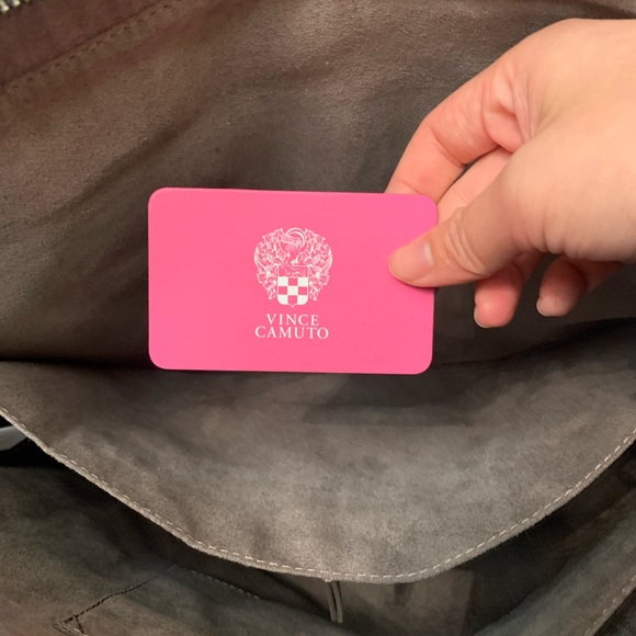 NWT Vince Camuto Livy Pebbled Leather Tote - Picture 7 of 11